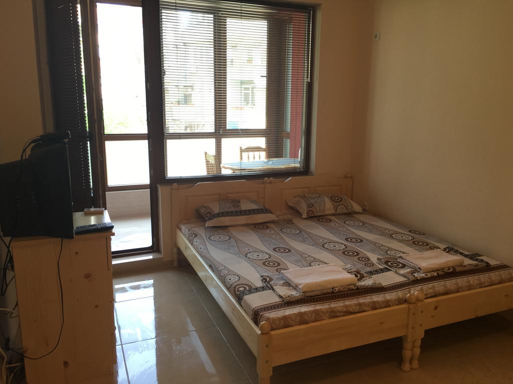 Apartment Martin Beach Pomorie Exterior photo